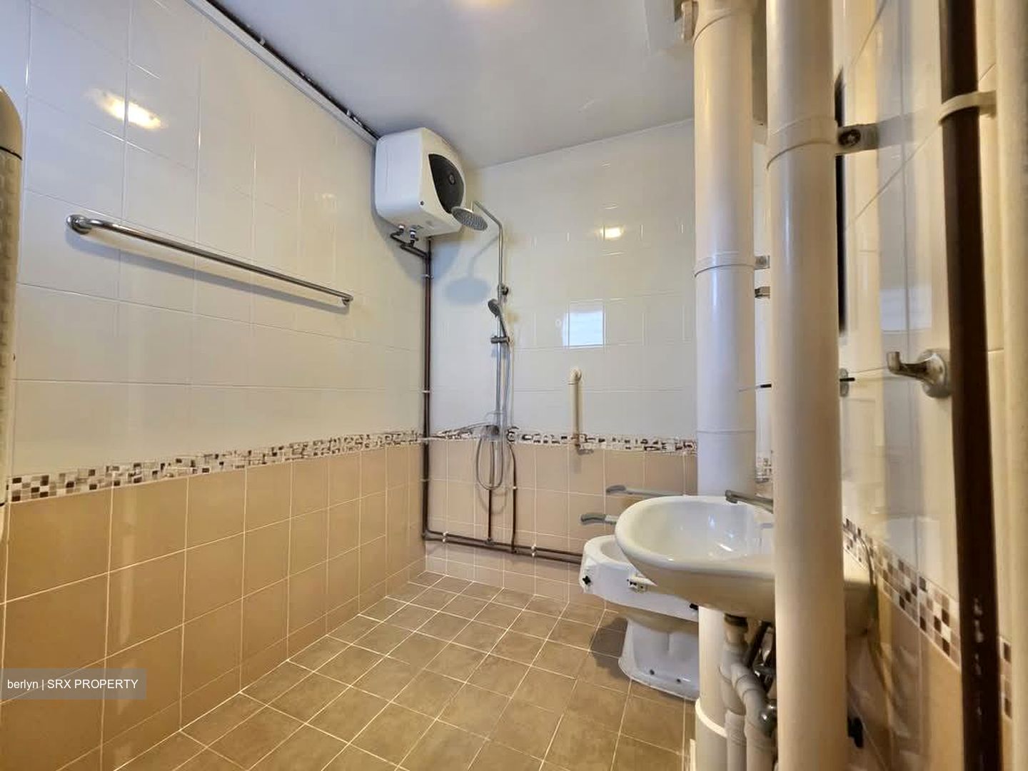 Blk 405 Hong Kah Court (Jurong West), HDB Executive #604854591